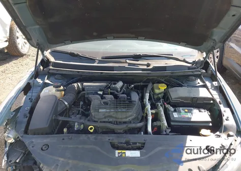 2015 Chrysler 200 S z USA, uszkodzony, nr VIN 1C3CCCDG8FN636646